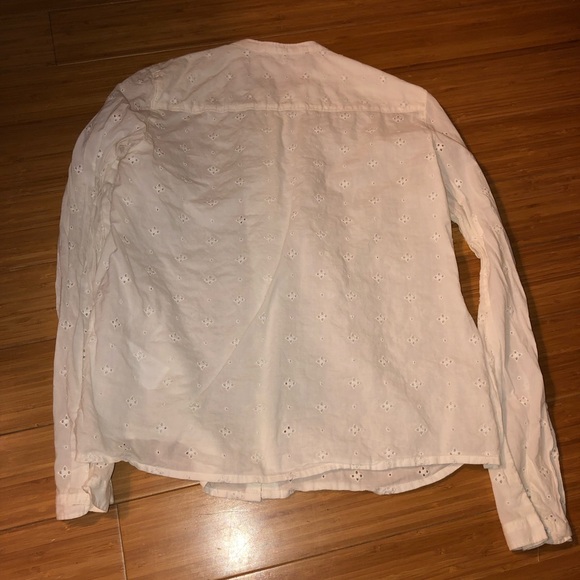 Abercrombie & Fitch small eyelet button down blouse white-very feminine - Picture 2 of 6